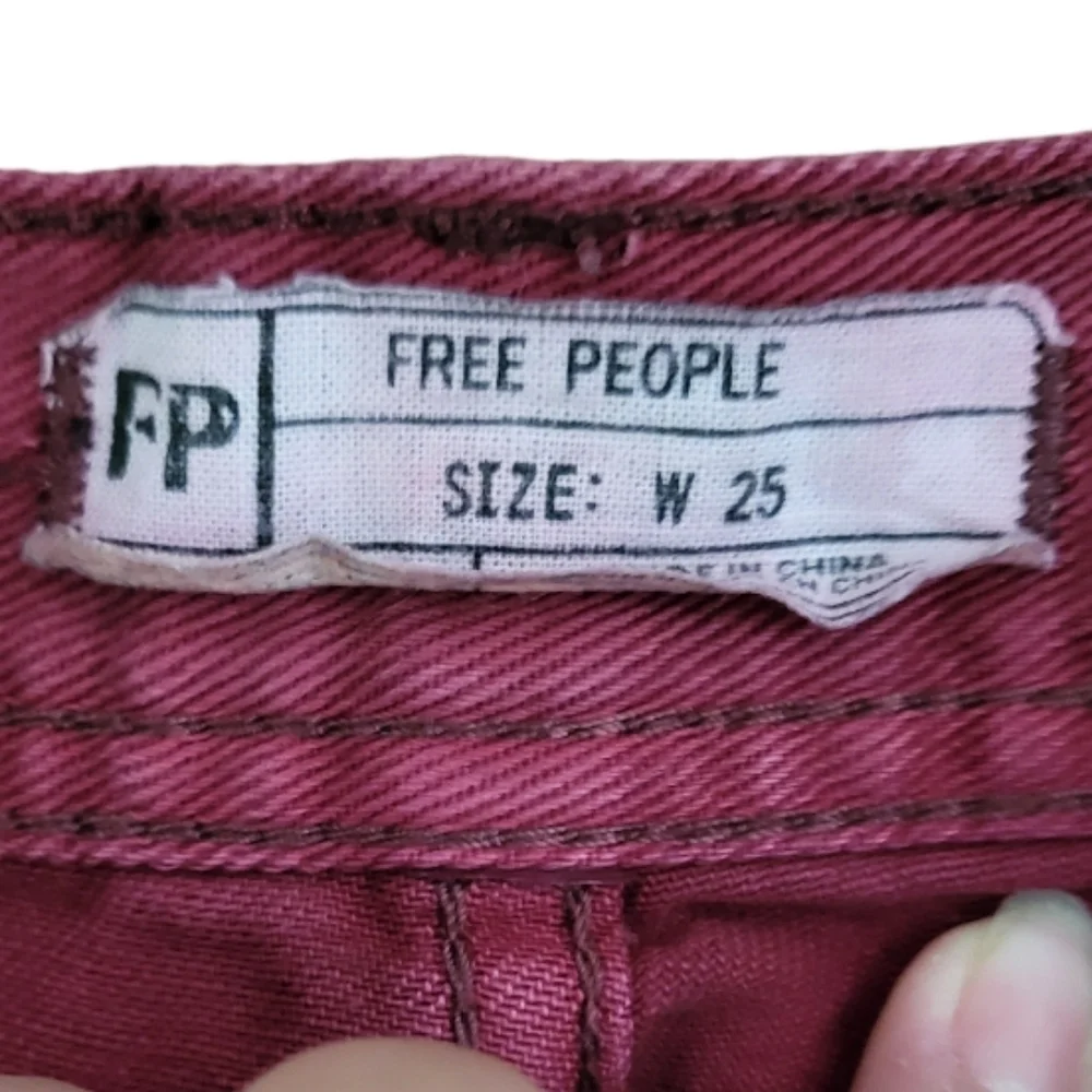 💕Free people maroon denim‎ raw hem shorts